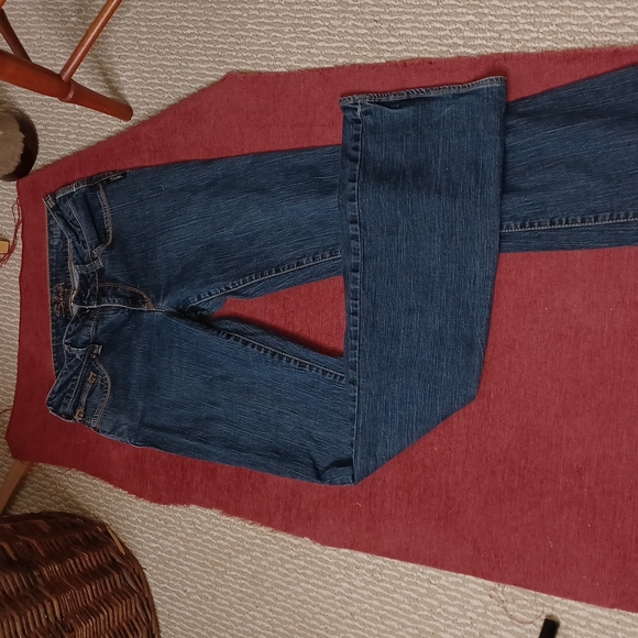 Silver suki jeans 28 33